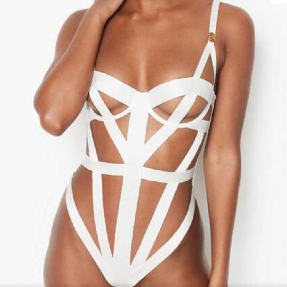 NWT Victoria's Secret Black Strappy Teddy Size Small